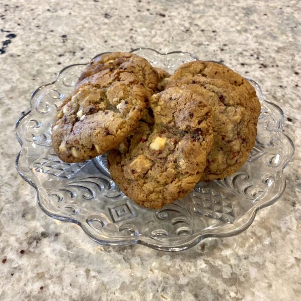 White choc and raspberry cookies